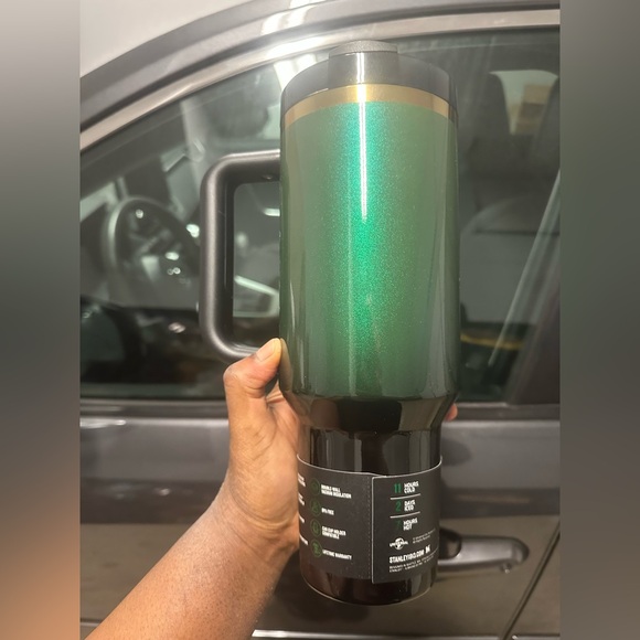 Stanley Wicked Elphaba 2024 40oz Quencher Authentic - Picture 8 of 16